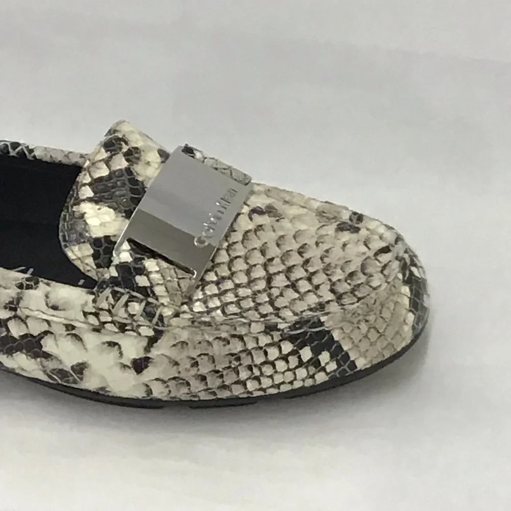 New Calvin Klein Lisette Two Tone Snake Loafers Womens Size: 5.5 M 34E5529-Nat
